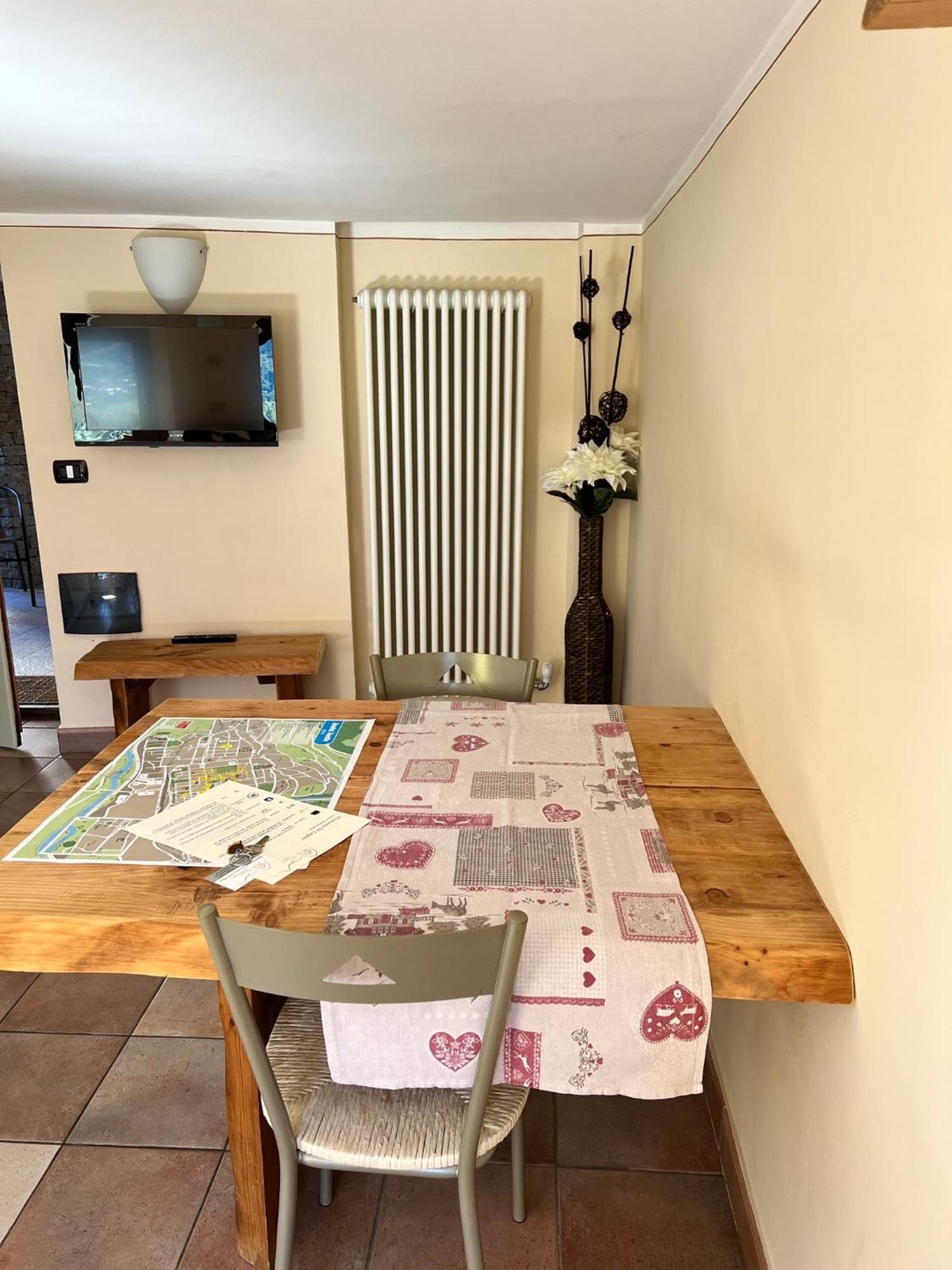 Apartamento Profumo Di Legno Aosta Exterior foto