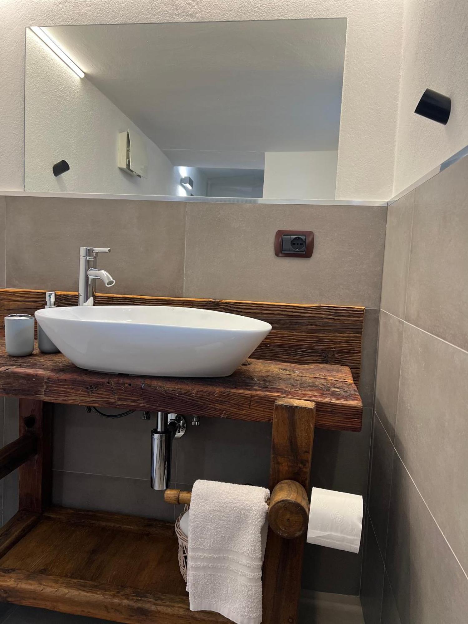 Apartamento Profumo Di Legno Aosta Exterior foto