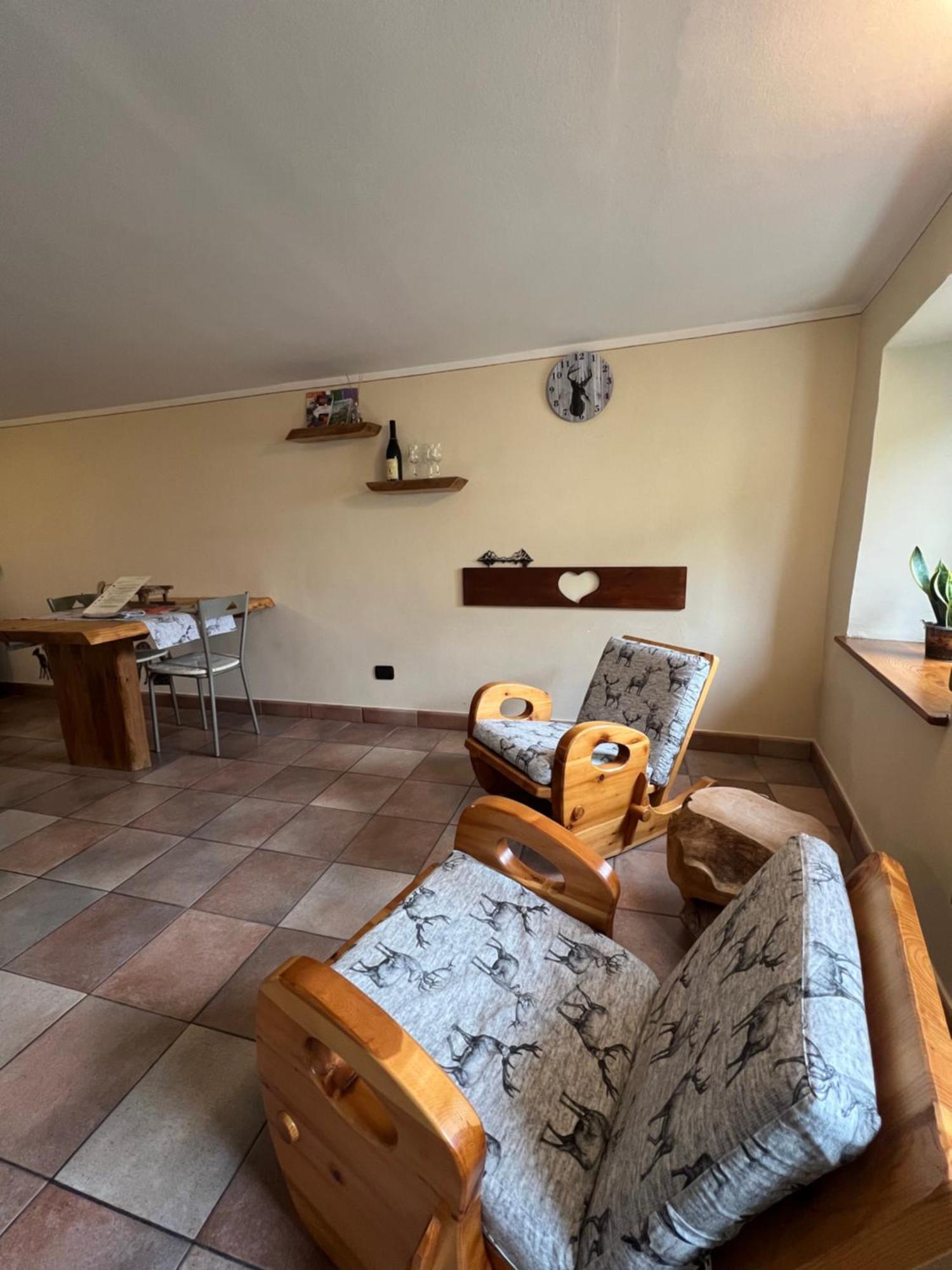Apartamento Profumo Di Legno Aosta Exterior foto