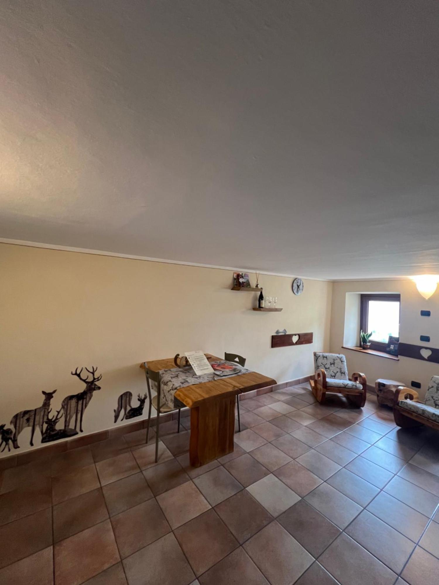Apartamento Profumo Di Legno Aosta Exterior foto